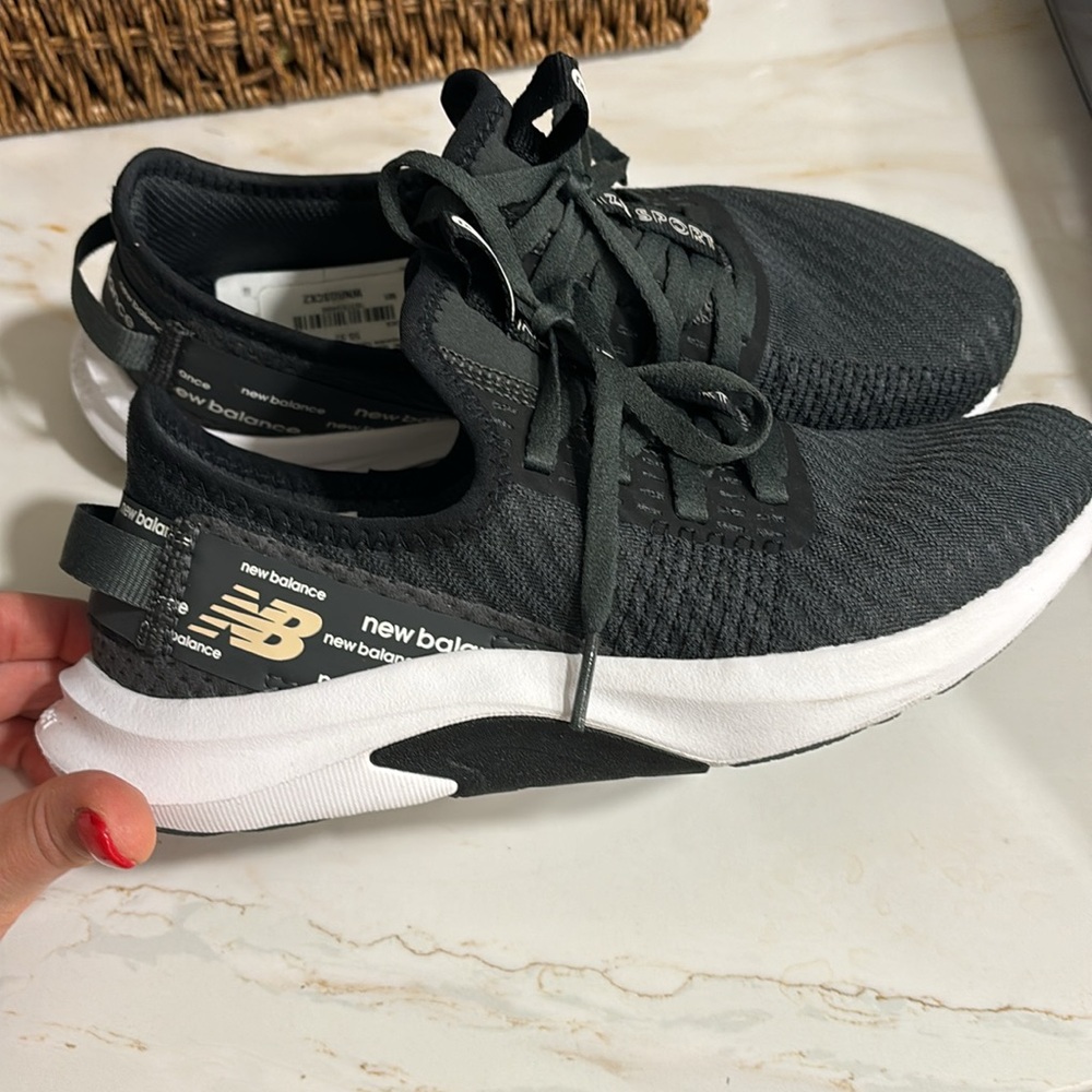 New Balance Women’s Sneakers Size 6